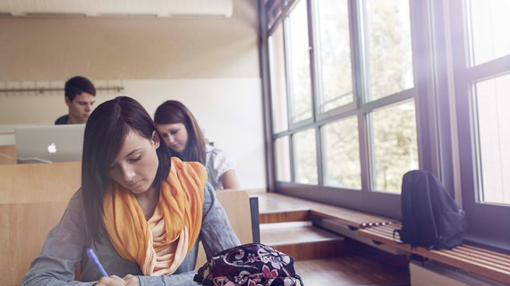 Gesundes Raumklima für Schüler dank ClimaCeil