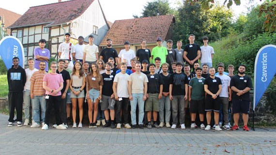 45 junge Talente starten bei Caverion ihre Ausbildung