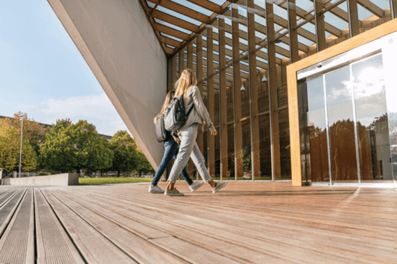 Gebäude Sonne University Students (472481092)_Small (1).png